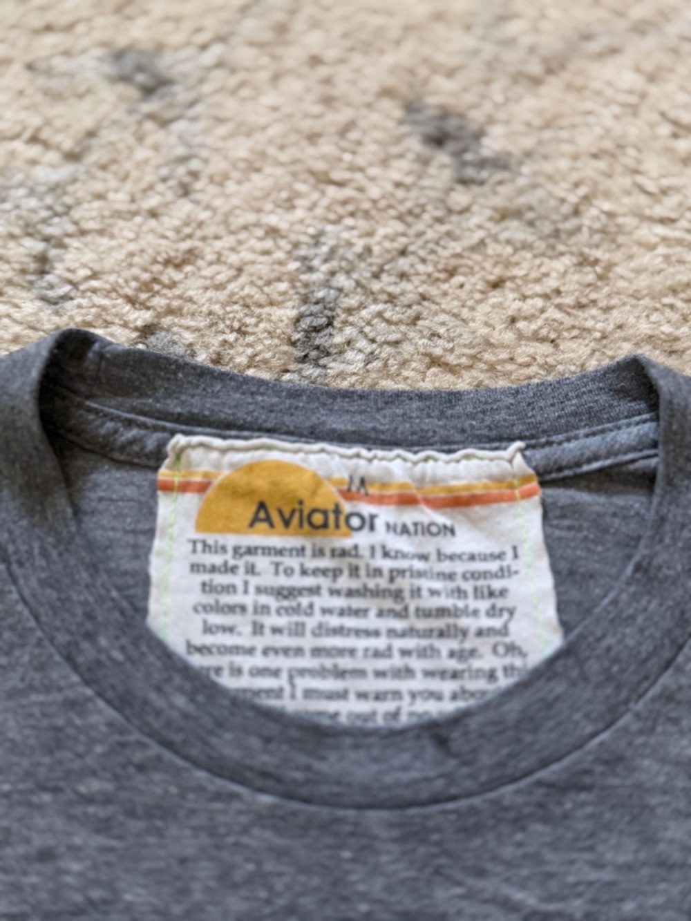 Rare Aviator Nation Gray Chasing Rainbows Mountain Tee - Picture 3 of 6